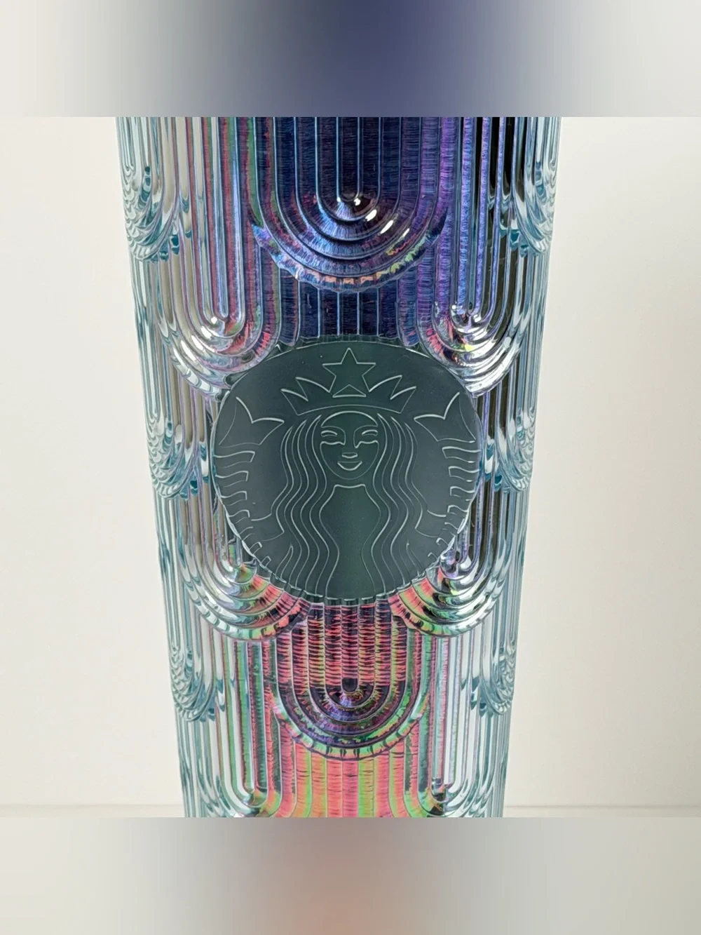 Starbucks 2022 Spring Iridescent Siren Scales Venti Cold Cup Tumbler 24 oz NWT